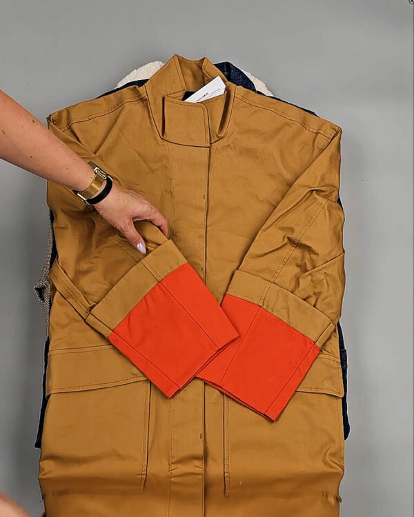 Фотография  660 - Ветровки женские CAN 104#12,5 кг, ЛОТ СТ-9404 оптом в Благовещенске и Амурской области