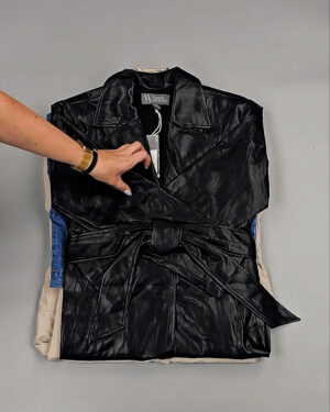 Фотография  896 - Ветровки женские CAN 104#12,4 кг, ЛОТ СТ-9403 оптом в Благовещенске и Амурской области