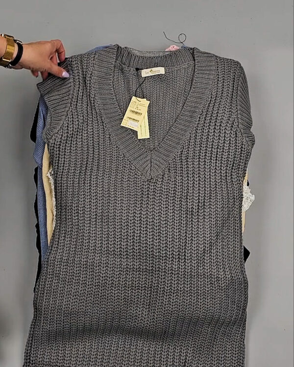 Фотография  393 - Джемпера Корея 085#7 кг, ЛОТ СТ-9415 оптом в Благовещенске и Амурской области