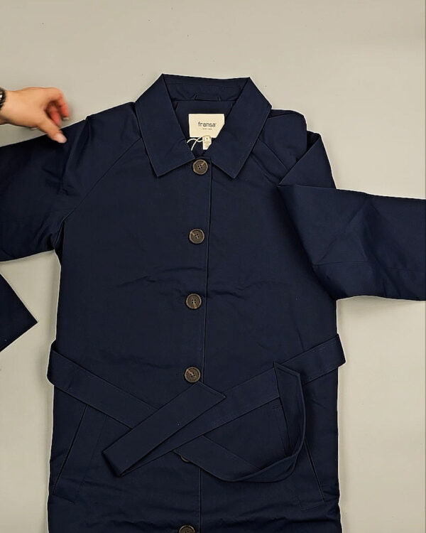 Фотография  551 - Ветровки Bestseller+DK 035#10 кг, ЛОТ СТ-9399 оптом в Благовещенске и Амурской области