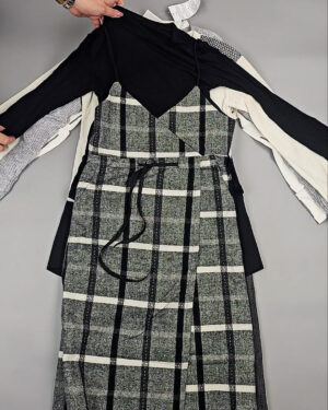 Фотография  946 - Комплекты жен Корея 085#5 кг, ЛОТ СТ-9572 оптом в Благовещенске и Амурской области