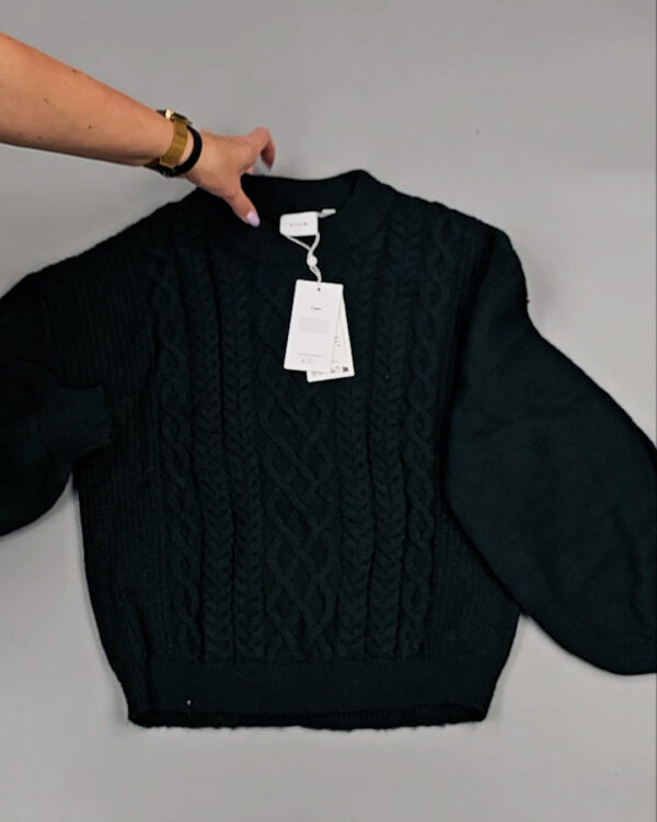 Фотография  204 - Джемпера Bestseller 104#7 кг, ЛОТ СТ-9423 оптом в Благовещенске и Амурской области