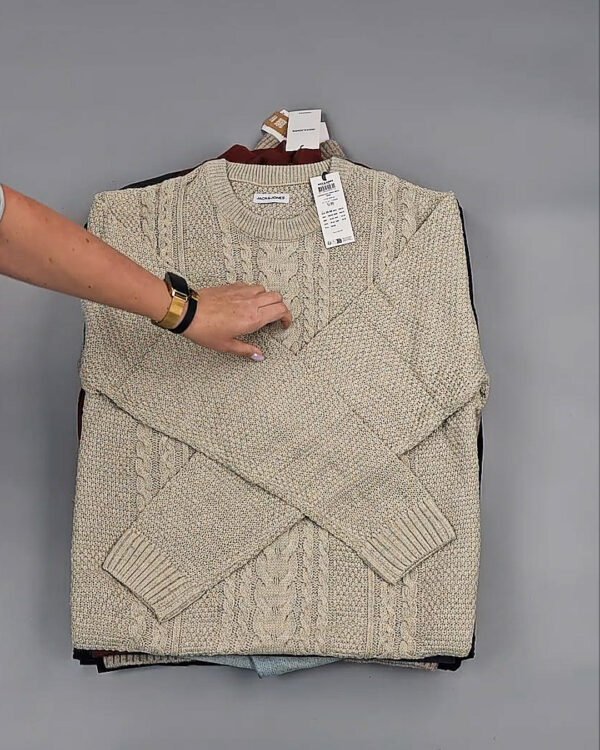 Фотография  345 - JACK JONES Men Winter mix 075#20 кг, ЛОТ № СТ-9442 оптом в Благовещенске и Амурской области