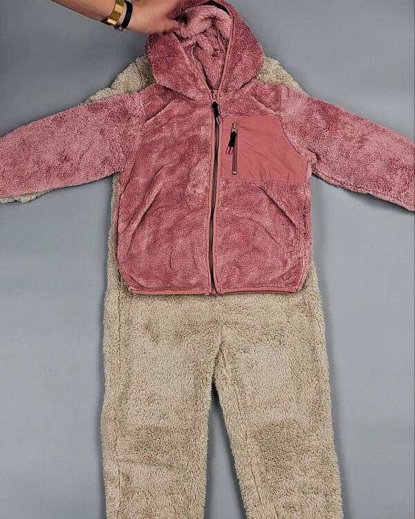 Фотография  243 - KIDS Winter СТОК 065#10 кг, ЛОТ СТ-9606 оптом в Благовещенске и Амурской области