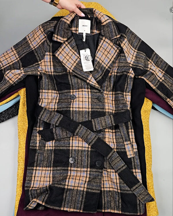 Фотография  107 - Пальто Bestseller 104#10 кг оптом в Благовещенске и Амурской области