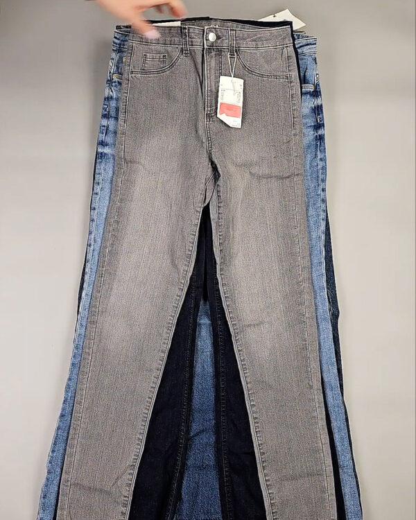 Фотография  439 - Джинсы C&A ж/м#10 кг, ЛОТ СТ-9865 оптом в Благовещенске и Амурской области