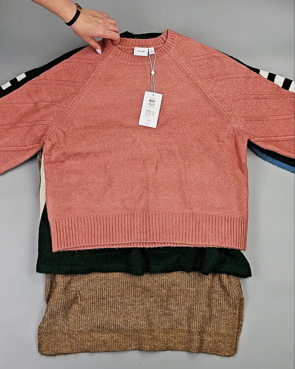 Фотография  812 - Джемпера VILA W 104#7 кг, ЛОТ СТ-9994 оптом в Благовещенске и Амурской области