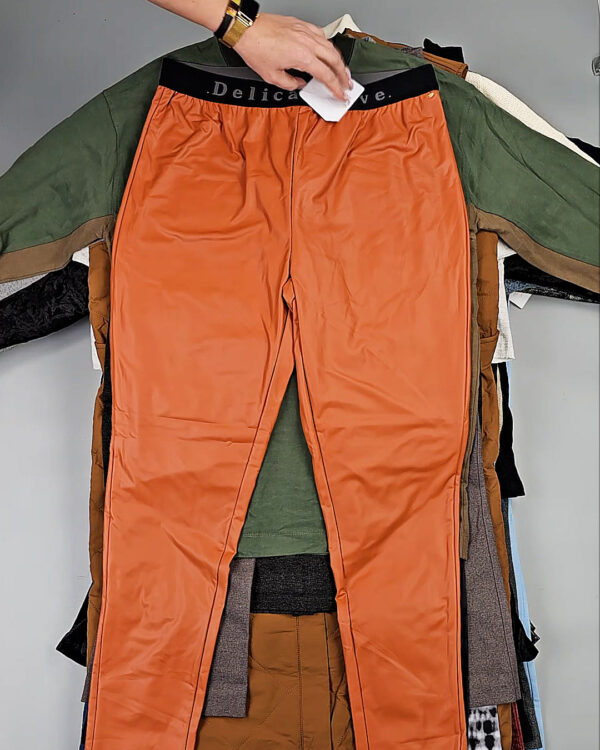 Фотография  277 - DK, Bestseller + Winter mix#15 кг, ЛОТ СТ-9958 оптом в Благовещенске и Амурской области