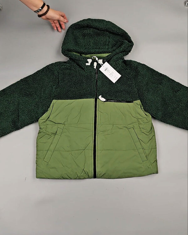 Фотография  815 - Верхняя одежда VILA 104#10 кг, ЛОТ СТ-9714 оптом в Благовещенске и Амурской области