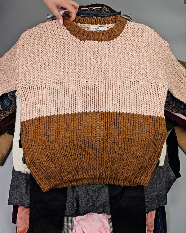 Фотография  190 - Женский микс зима (Winter mix)#20 кг, ЛОТ СХ-0208 оптом в Благовещенске и Амурской области