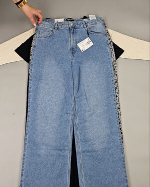 Фотография  658 - DK+Bestseller 085#16 кг, ЛОТ СТ-9952 оптом в Благовещенске и Амурской области