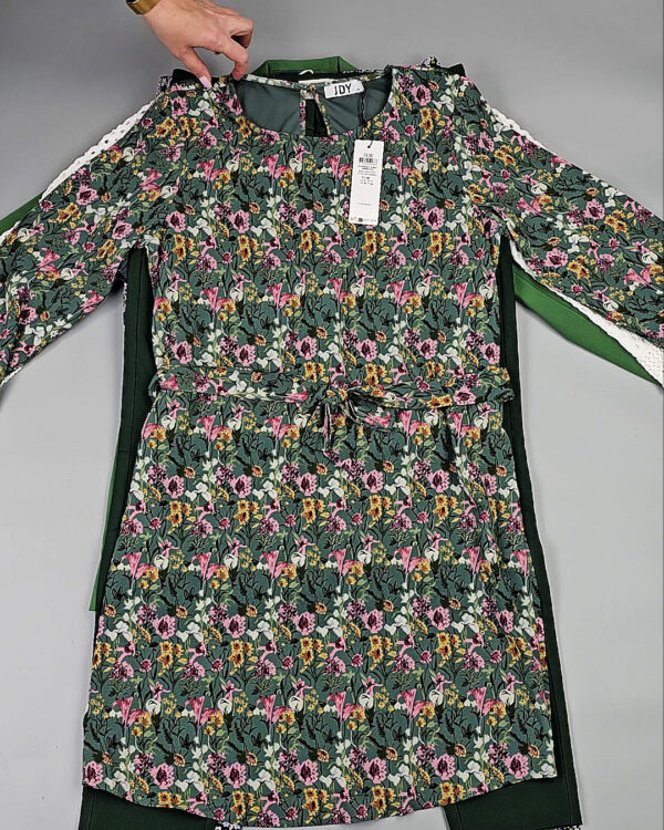 Фотография  654 - DK+Bestseller 085#16 кг, ЛОТ СТ-9951 оптом в Благовещенске и Амурской области