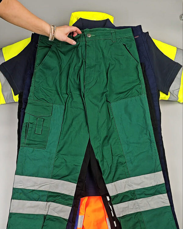 Фотография  451 - Рабочая одежда mix БМ#25 кг, ЛОТ СХ-0268 оптом в Благовещенске и Амурской области